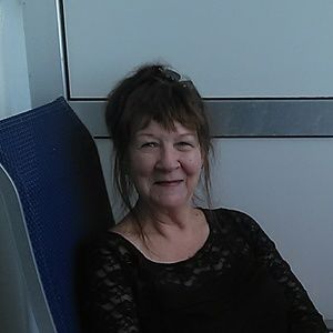Meet your Posher, Cynthia